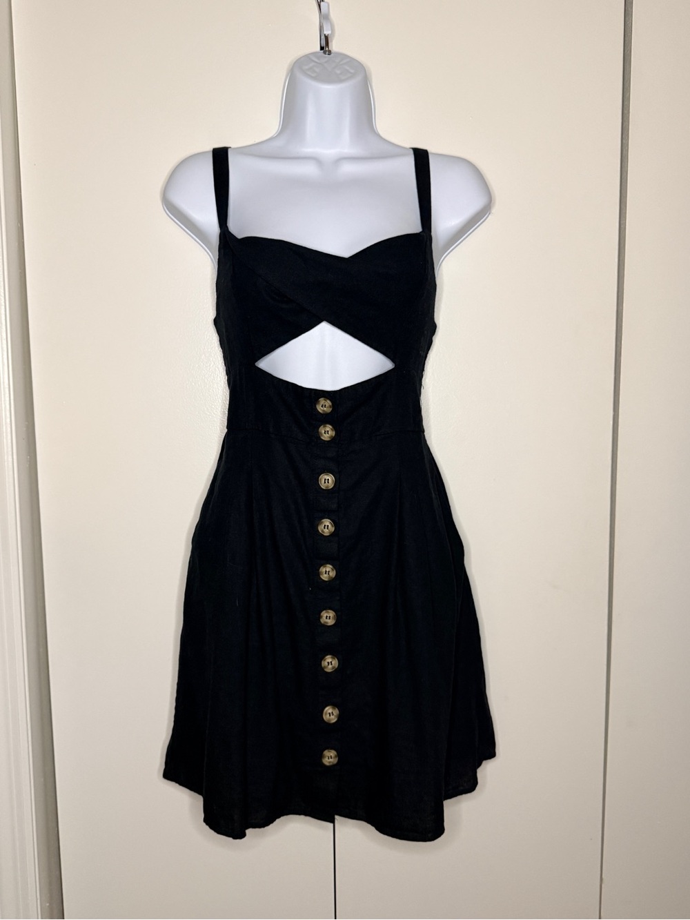 Forever 21 Black Button-Front Mini Dress with Front Keyhole Cutout